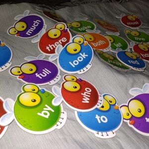 Help children learn English with bee cards